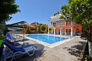Villa Nazan | Fethiye Hisarönü'nde 12 Kişilik Korunaklı Havuzlu Villa