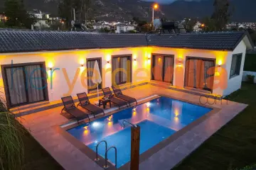 Fethiye Ölüdeniz Ovacık'ta 2 Yatak Odalı Villamız | Korunaklı Havuz, Özel Mekanlar | 5 Kişilik Konaklama