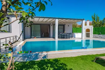 Fethiye Kayaköy'de Havuzlu Tatil Villası | Villa Sidera - Balayı ve Muhafazakar Konsept