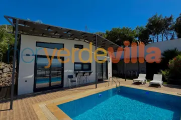 La Fethiye Tiny House | Karaçulha’da Doğa İçinde Kiralık Tatil Evi