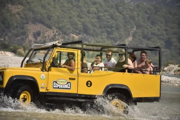 Land Rover Jeep Safari