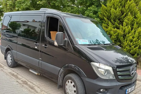 Fethiye VIP Minibüs Kiralama | Şoförlü Lüks Araç (10 Kişilik – 3 Saat)