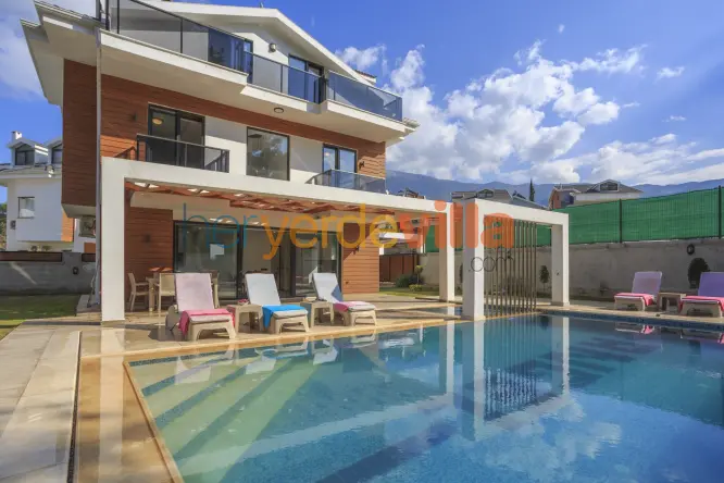 Villa Hisarönü 1 - Hisarönü Mevkisinde Özel Havuzlu Villa