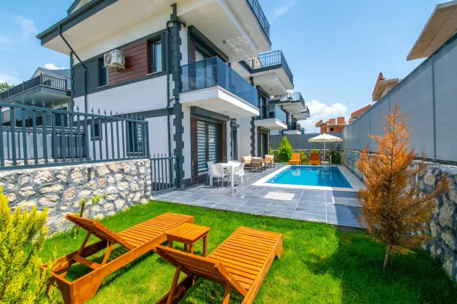 Seydikemer’de 4 Odalı Özel Havuzlu Villa – Villa Derinhera 1