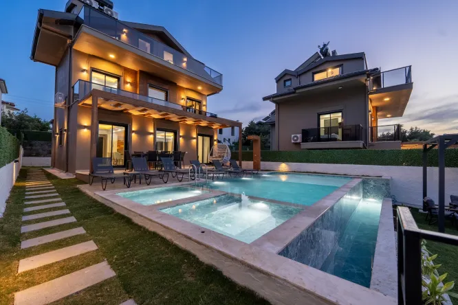 Villa Maison Lumiere – Fethiye Ovacık’ta Özel Havuzlu Havuz içi Jakuzili Lüks Kiralık Villa