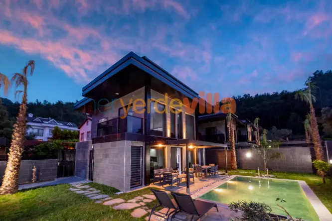 Göcek Denize 500m Özel Havuzlu Villa | 8 Kişilik Villa Diamond Port 3