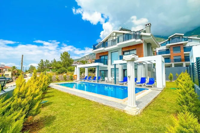 Ölüdeniz 8 Kişilik Özel Havuzlu Villa | Villa Zerina