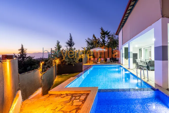 Korunaklı Havuzlu Villa – Villa Yaka Doğa, Fethiye Yakaköy