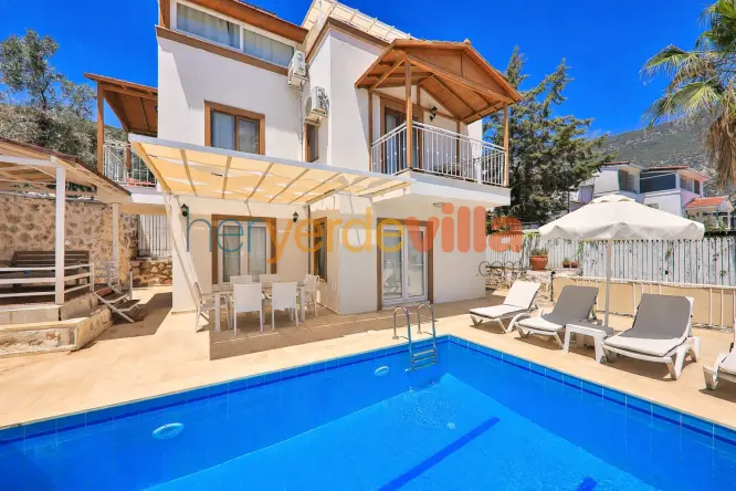 Kalkan Ortaalan’da Lüks Villa – Villa Doğa Kalkan