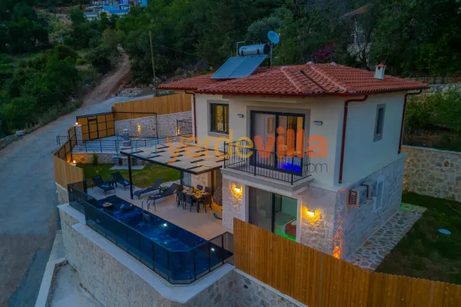 Villa Sarıca 1 | Kaş Çukurbağ'da Jakuzili ve Özel Havuzlu Villa