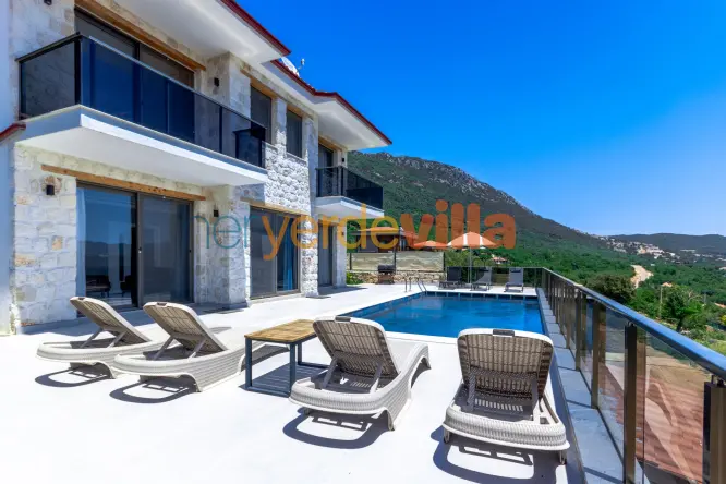 Villa Son Yaz 2 | Kaş Çukurbağ’da Doğa İçerisinde 8 Kişilik Villa