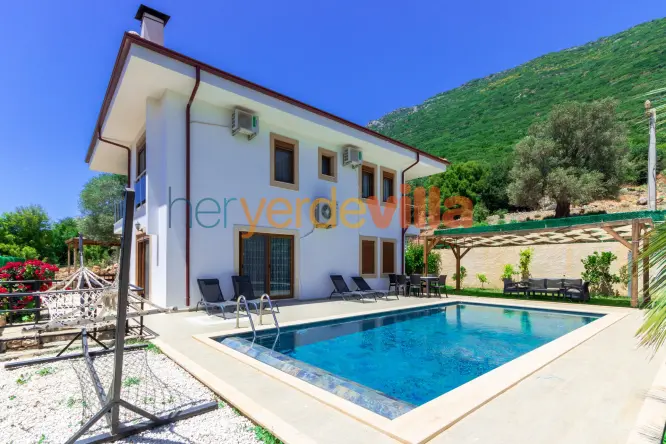 Villa Son Yaz 1 | Kaş Çukurbağ’da Doğa İçerisinde 8 Kişilik Villa