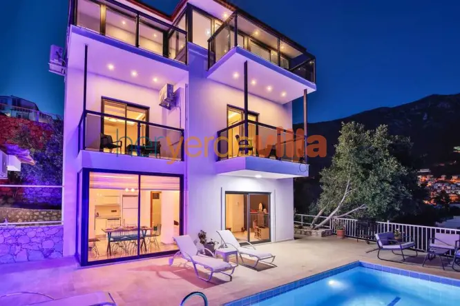 Villa Karsak Moonlight | Kalkan Merkez'de Deniz Manzaralı Jakuzili Villa
