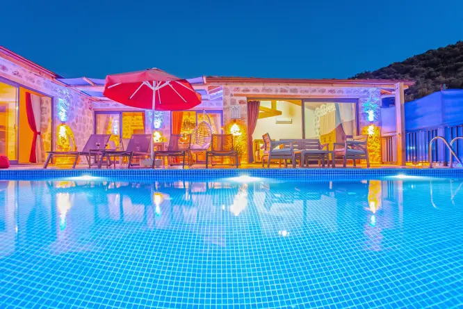 Villa Yiğit 1 - Villamız Kaş Yeşilköy, Üzümlü bölgesinde bulunan Kiralık Tatil Villası
