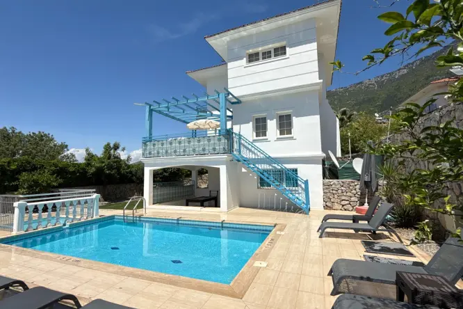 Fethiye Ölüdeniz Kiralık Villa Hayat | 12 Kişilik Özel Havuzlu Aile Villası