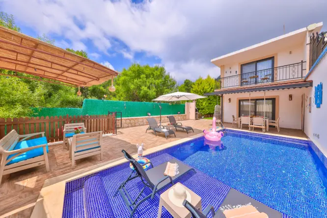 Kaş Çukurbağ Korunaklı Havuzlu Villa | Villa Klas Sena