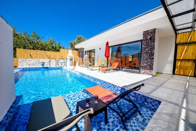 Kalkan İslamlar Korunaklı Havuzlu Villa | Villa Kumru