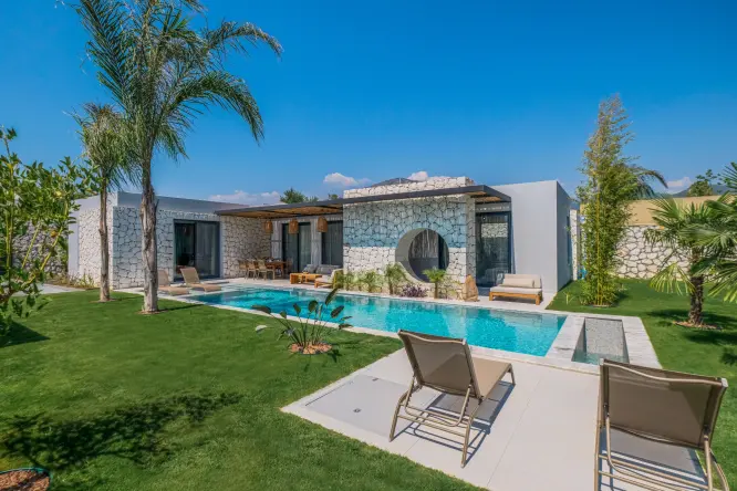 Villa Vio 2, Fethiye Çamköy'de 6 Kişilik Konaklama Kapasitesine Sahip Balayına Uygun Modern 3 Yatak Odalı Tatil Villası