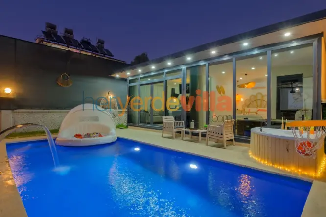 Fethiye Çamköy'de Balayı İçin Özel Tasarlanmış Villa Crystal De-luxe | Özel Havuz, Jakuzi ve Konforlu Konaklama