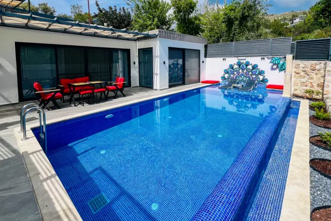 Villa Lantana - Kaş Kalkan Üzümlü'de Jakuzili ve Korunaklı Balayı Tatil Villası