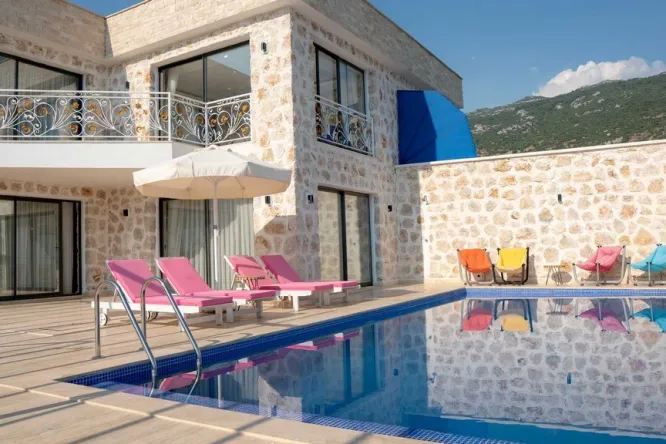 Kalkan İslamlar Korunaklı Villa | 4 Kişilik Özel Havuzlu Villa Slim 3