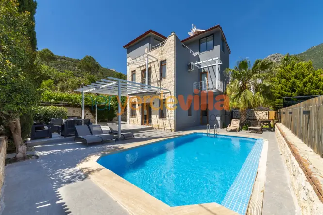 Kalkan Doğasında Lüks ve Huzurlu Tatil: Villa Ea  8 kişilik kapasite ve modern konfor