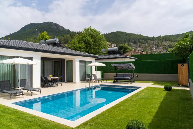 Fethiye Kayaköy'de Modern Tasarımlı Villa Limon | Özel Havuz ve Mahremiyet