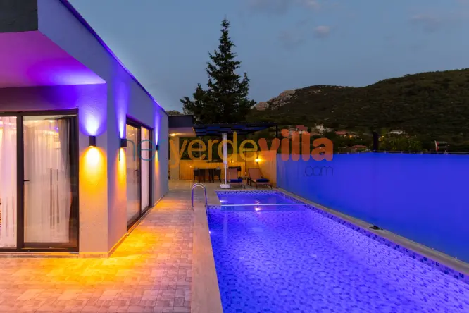 Kalkan Sarıbelen Çocuk Havuzlu Villa | Villa Arslan