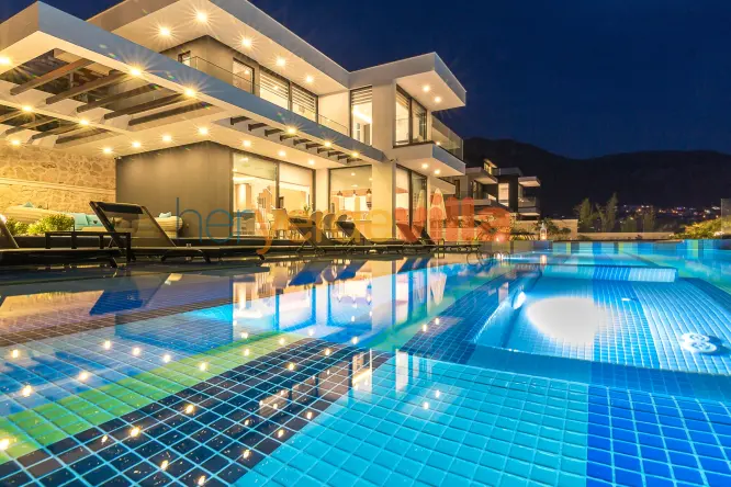 Kalkan'ın Kalamar Mevkiinde Deniz Manzaralı 4 Yatak Odalı Lüks Villa - Villa Panorama Kalamar 