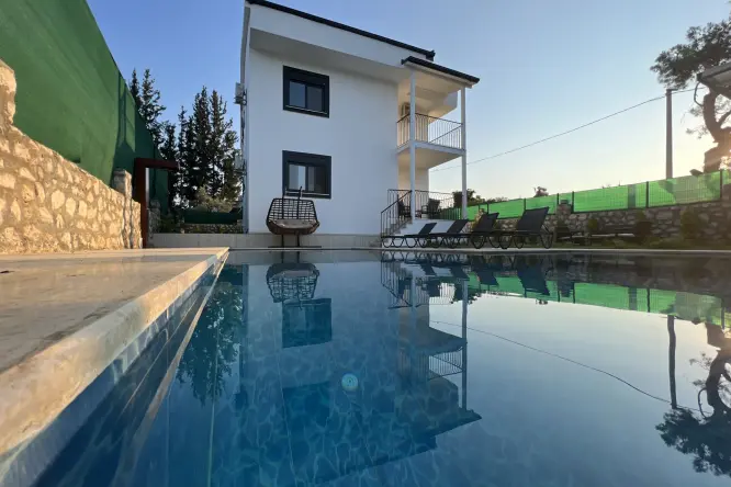Villa WEld Fethiye Seydikemer'de 5 Yatak Odalı Villa - Muhafazakar Tatil İçin İdeal Konaklama Seçeneği