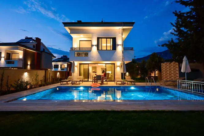  Fethiye Hisarönü-Ovacık'ta 3 Yatak Odalı Villa | Eğlenceye ve Doğaya Yakın Konaklama