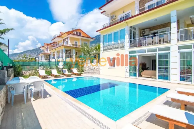 Villa Alpine: Ölüdeniz Manzaralı Lüks Tatil Villası | 12 Kişilik Kapasite