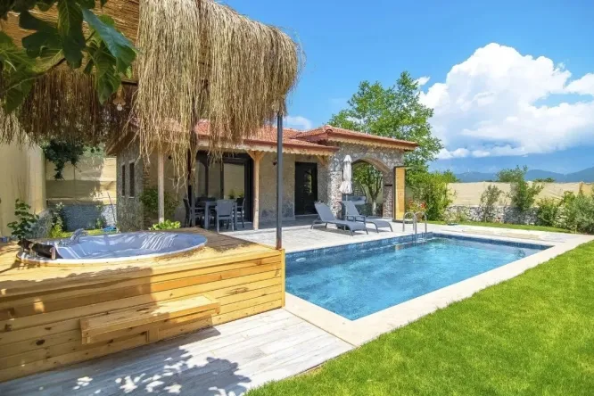 Villa Kula – Fethiye Kayaköy’de Jakuzili, Özel Havuzlu Balayı Villası