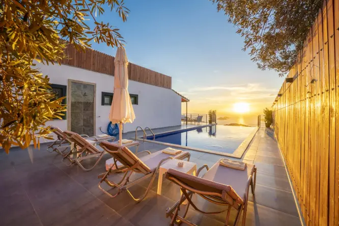 Kalkan Kördere Kiralık Villa | Villa Desde 4 Kişilik