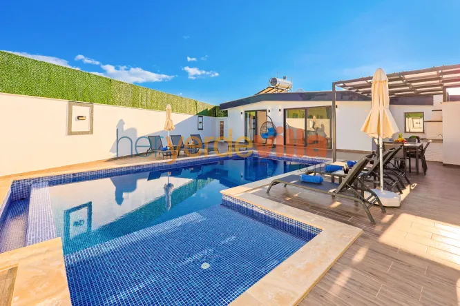 Villa Kavun Sidelya - Özel Havuzlu ve Jakuzili 6 Kişilik Tatil Villası Kalkan