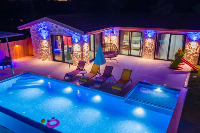 Kalkan Sarıbelen Kiralık Villa | Villa Desiderio 4 Kişilik