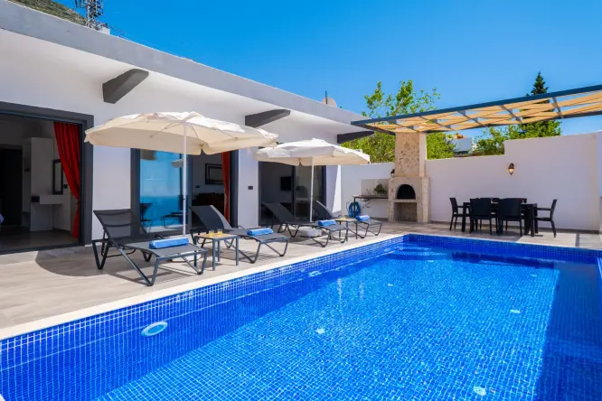 Villa Asya Bella - Jakuzili ve Özel Havuzlu Deniz Manzaralı Tatil Villası