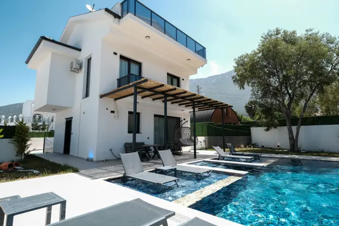 Villa Tahancı 2 – Fethiye’de Özel Havuzlu ve Jakuzili 6 Kişilik Kiralık Villa
