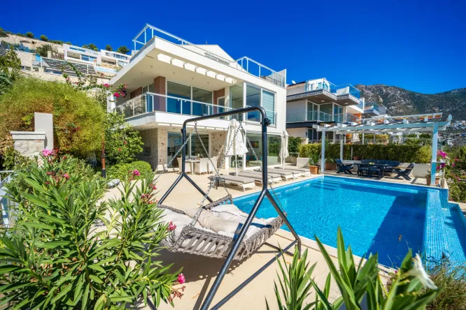 Villa Chremado - Kalamar'da Doğa Manzaralı Lüks Tatil Villası