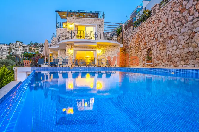 Villa Mavna Özlem - Kalkan Kışla’da Lüks 5 Yatak Odalı Villa Kiralama