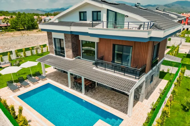 Fethiye'de Muhteşem Bir Tatil: Villa Galaksi Dünya 1