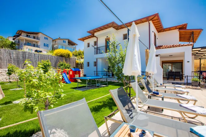 Villa Daphne Kaş - Özel Havuzlu, Korunaklı ve Aile Tatil Villası