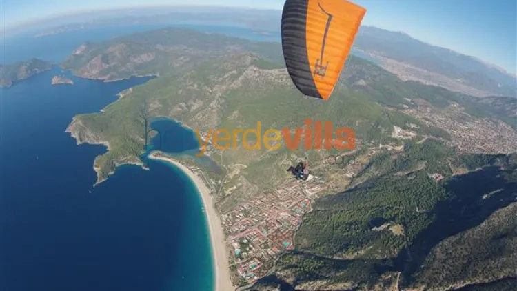 Tandem Paragliding in Oludeniz Tandem Paragliding in Oludeniz