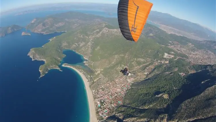 Tandem Paragliding in Oludeniz Tandem Paragliding in Oludeniz